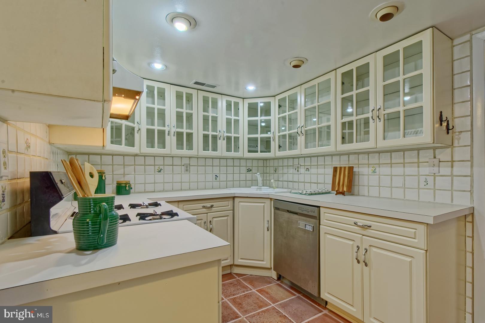 345 Barton Run Boulevard Marlton, NJ 08053 - Photo 11 of 25