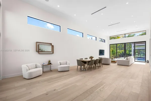 $3,299,000 | 290 Northwest 48th Street, Miami, FL 33127