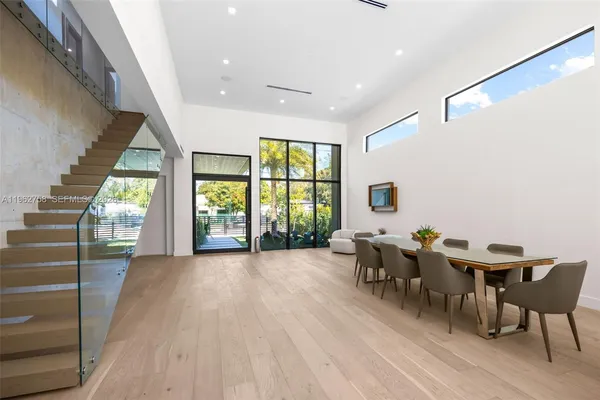 $3,299,000 | 290 Northwest 48th Street, Miami, FL 33127