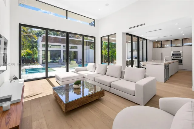 $3,495,000 | 290 Northwest 48th Street, Miami, FL 33127