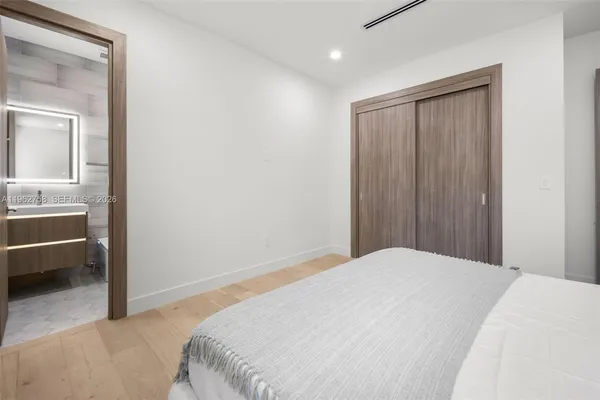 $3,299,000 | 290 Northwest 48th Street, Miami, FL 33127