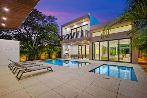 $3,495,000 | 290 Northwest 48th Street, Miami, FL 33127