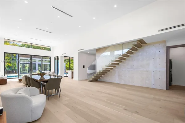 $3,299,000 | 290 Northwest 48th Street, Miami, FL 33127