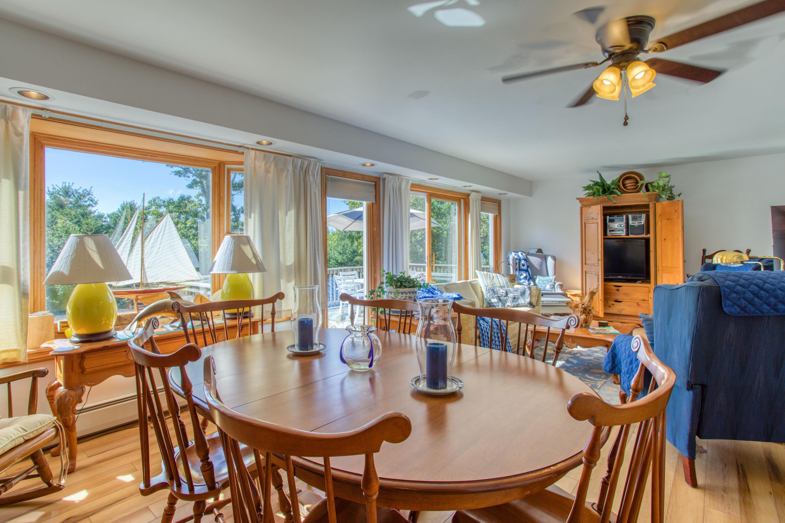 17 Spyglass Hl Road Boothbay, ME 04544 - Photo 13 of 55 Dining, living room looking west