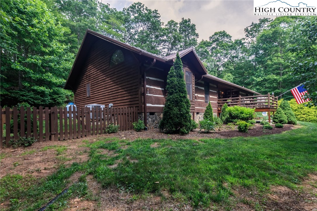 124 Tracy Road Todd, NC 28684 - Photo 4 of 35 Gallery Image 4