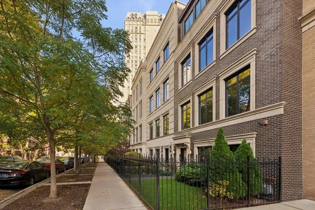 $4,950,000 | 457 West Deming Place, Chicago, IL 60614