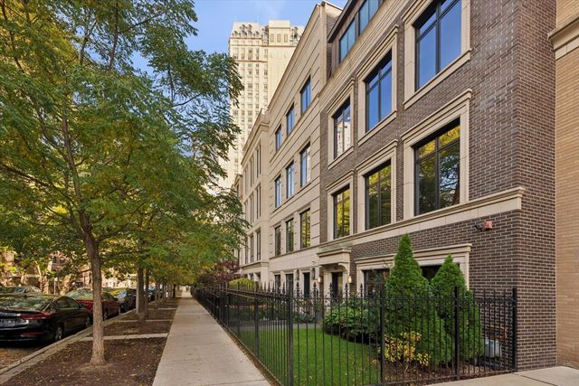 $4,950,000 | 457 West Deming Place, Chicago, IL 60614