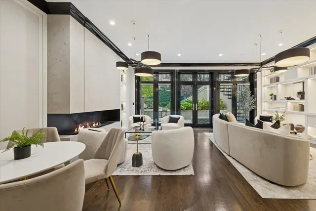$4,950,000 | 457 West Deming Place, Chicago, IL 60614