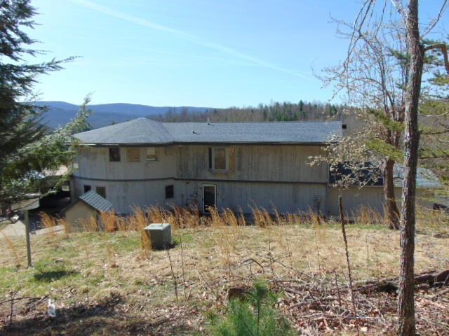 2024 Hill Country Road Dunmore, WV 24934 - Photo 46 of 56 Gallery Image 46
