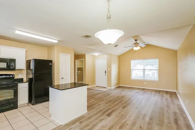 $1,680 | 4002 Hollow Cove Lane, Richmond, TX 77469