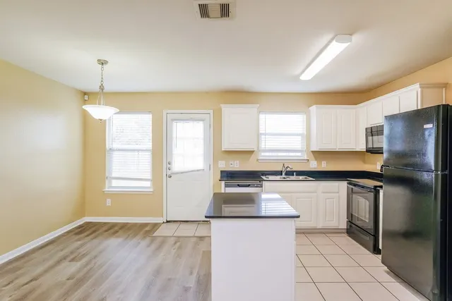 $1,680 | 4002 Hollow Cove Lane, Richmond, TX 77469