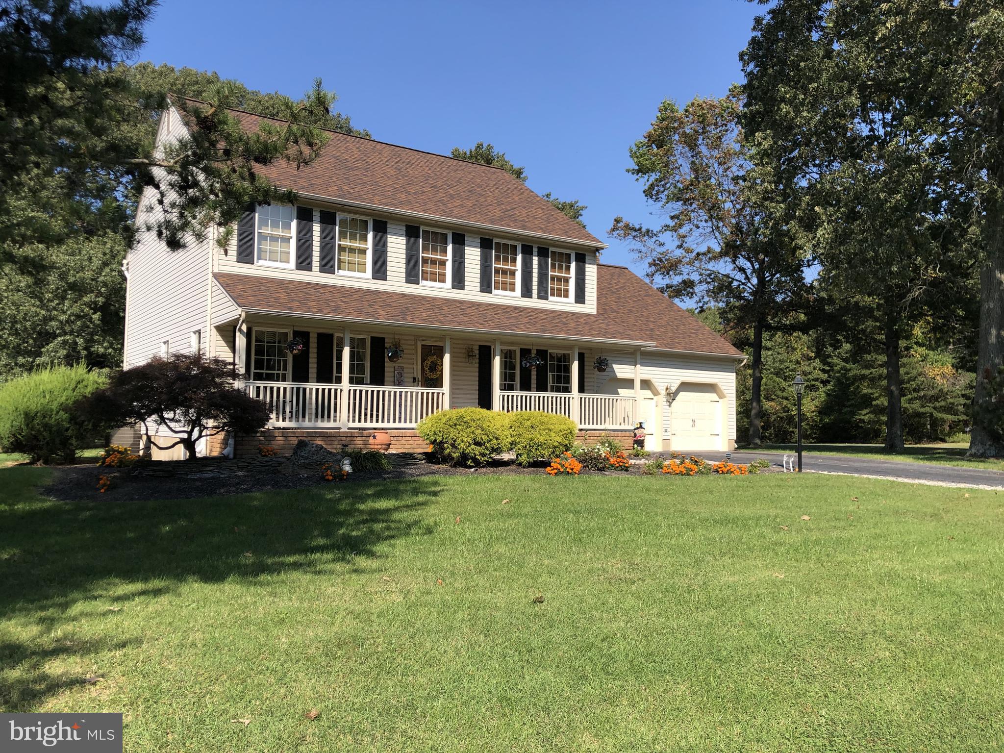 1380 Old Water Oak Point Road Pasadena, MD 21122 - Photo 2 of 41 Front Yard