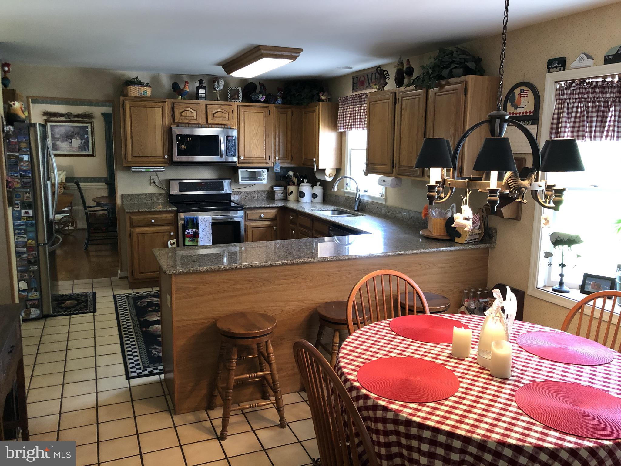 1380 Old Water Oak Point Road Pasadena, MD 21122 - Photo 16 of 41 Eat in Kitchen