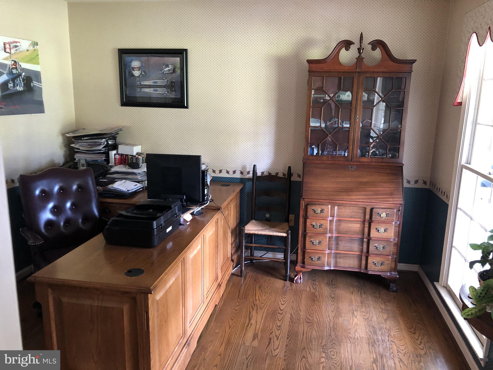 1380 Old Water Oak Point Road Pasadena, MD 21122 - Photo 22 of 41 Office