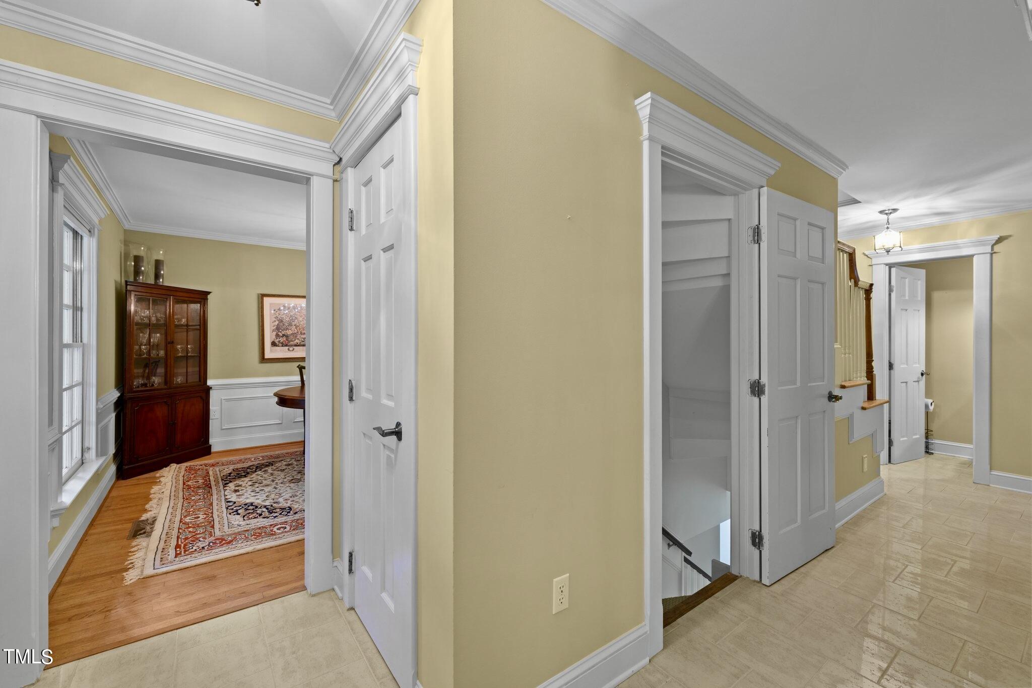 4099 Blackard Pond Road Raleigh, NC 27604 - Photo 28 of 94 Foyer/Hallway