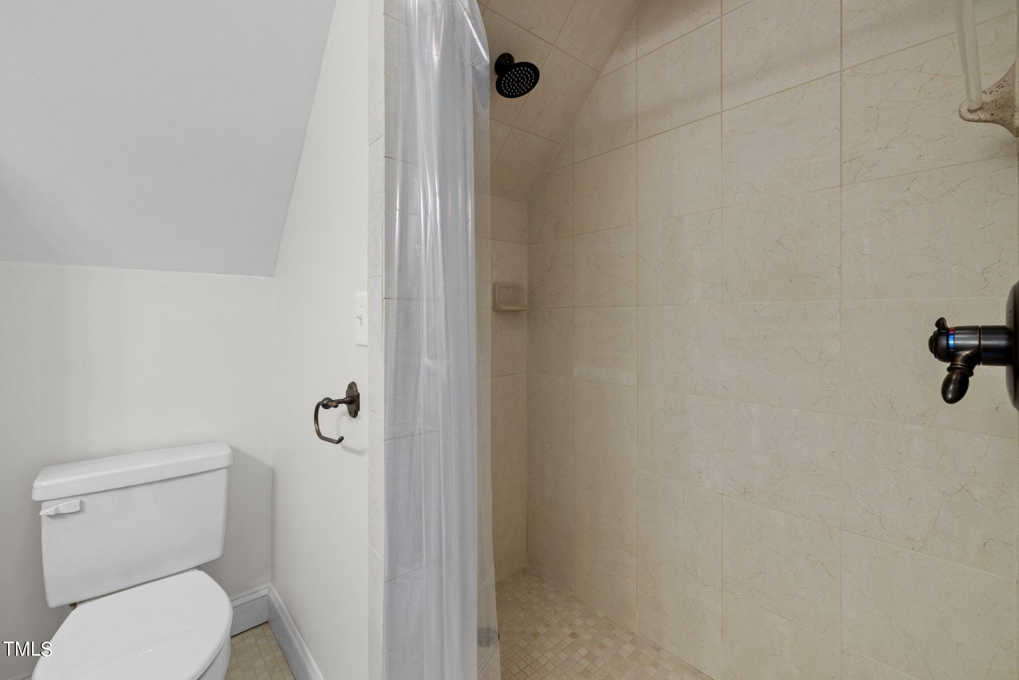 4099 Blackard Pond Road Raleigh, NC 27604 - Photo 64 of 94 In Law Bed 2 Shower