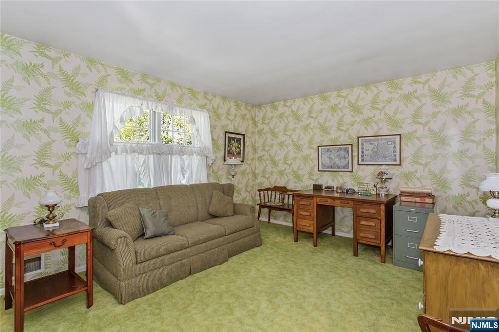 557 Taunton Road Wyckoff, NJ 07481 - Photo 25 of 45