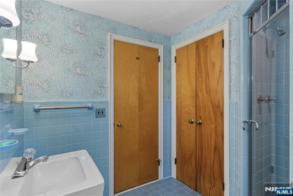 557 Taunton Road Wyckoff, NJ 07481 - Photo 28 of 45
