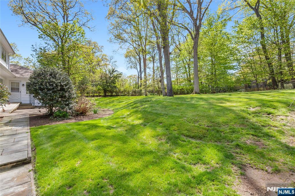 557 Taunton Road Wyckoff, NJ 07481 - Photo 38 of 45
