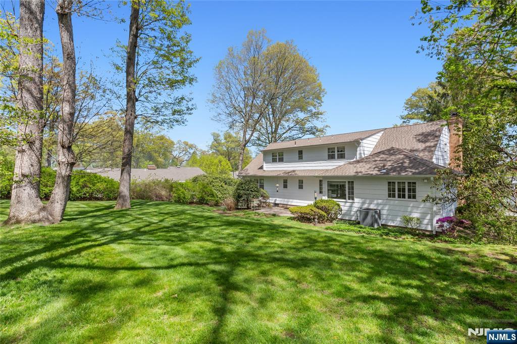 557 Taunton Road Wyckoff, NJ 07481 - Photo 39 of 45
