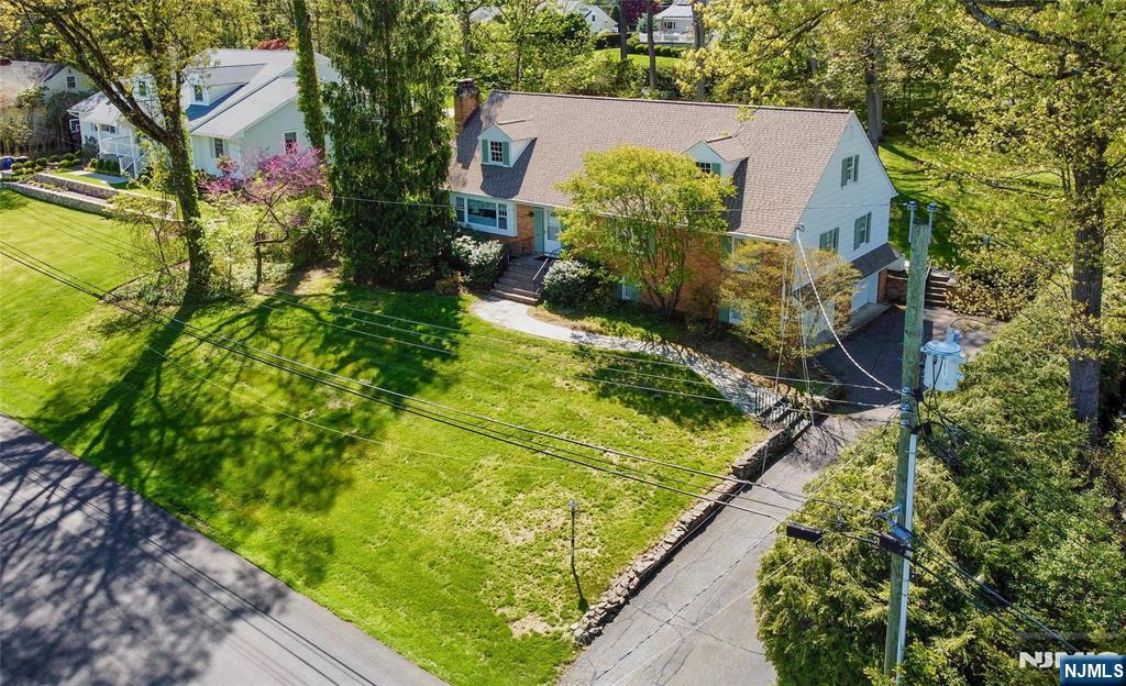 557 Taunton Road Wyckoff, NJ 07481 - Photo 42 of 45