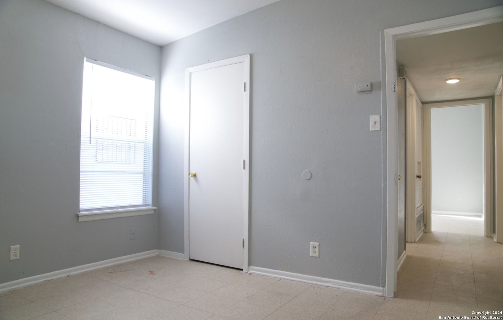 211 Westoak Road San Antonio, TX 78227 - Photo 10 of 14