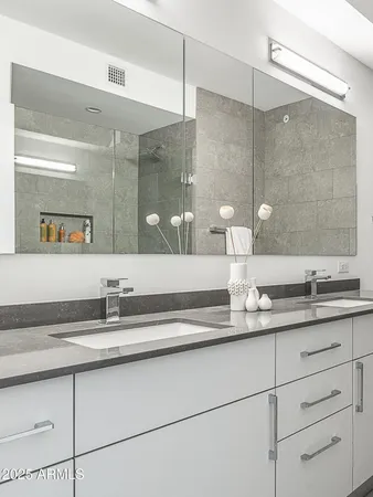 $9,000 | 7180 East Kierland Boulevard, Unit 707, Scottsdale, AZ 85254