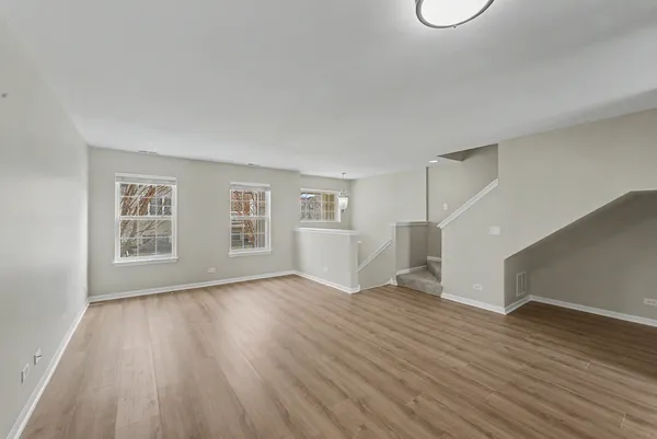 $2,400 | 534 Richard Brown Boulevard, Volo, IL 60073