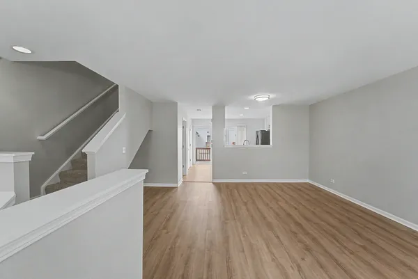 $2,400 | 534 Richard Brown Boulevard, Volo, IL 60073