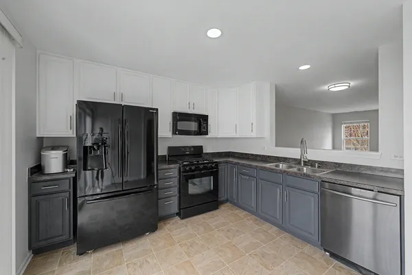 $2,400 | 534 Richard Brown Boulevard, Volo, IL 60073