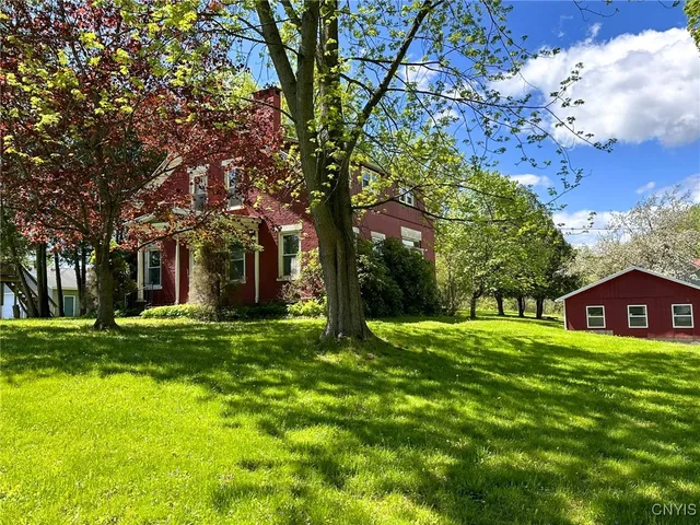 $250,000 | 1401 Utica Street, Whitestown, NY 13424