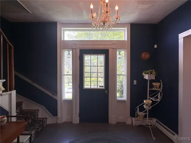 $250,000 | 1401 Utica Street, Whitestown, NY 13424