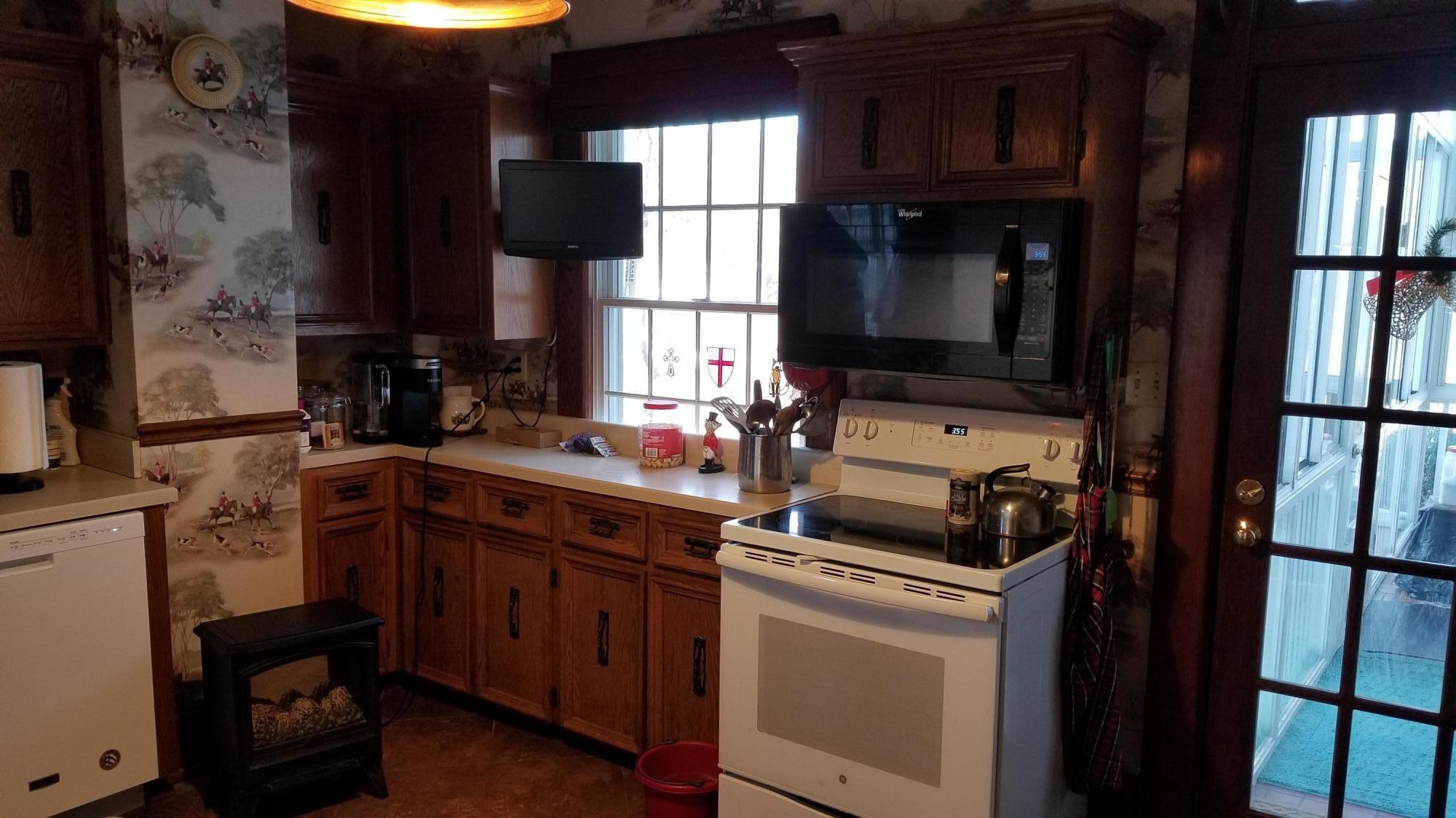 1999 Ingramville Road Ferrum, VA 24088 - Photo 16 of 91 17 Kitchen (2)