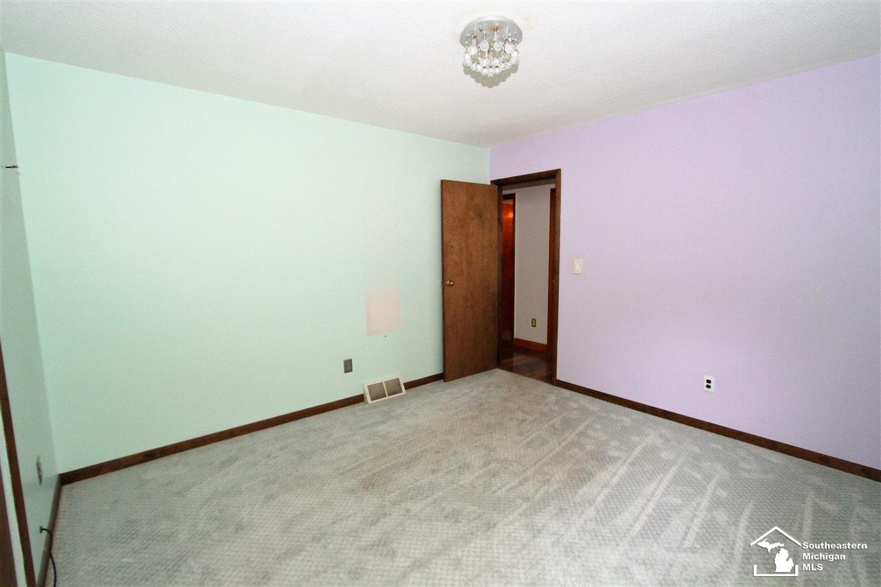 160 East Erie Road Temperance, MI 48182 - Photo 13 of 31