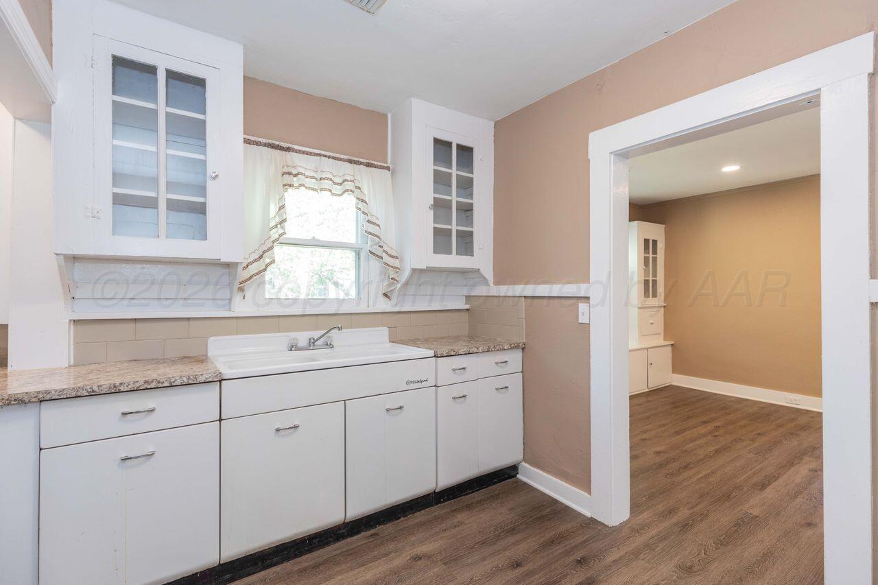 3713 Line Avenue Amarillo, TX 79106 - Photo 12 of 30 3713 line - kitchen 2