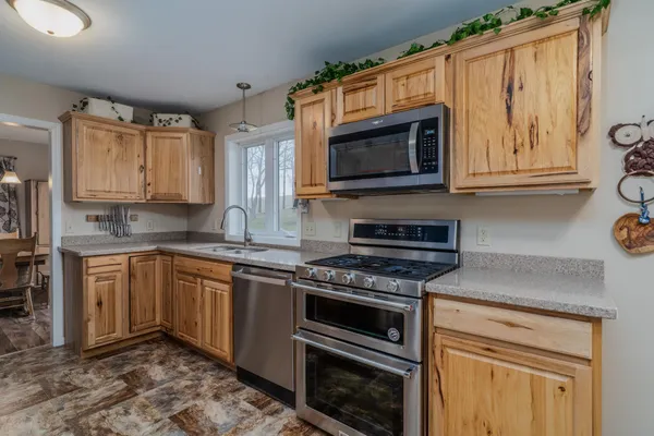 $369,500 | 17774 210th Street Southwest, Crookston, MN 56716