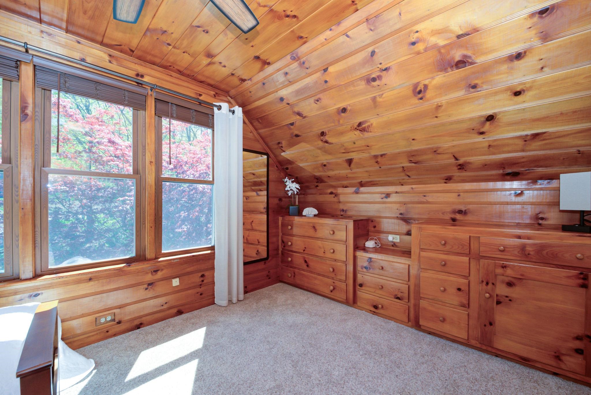 47 West Shore Road Windham, NH 03087 - Photo 19 of 40