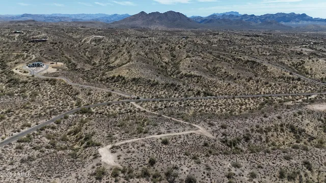 a view of a lot of a and mountain