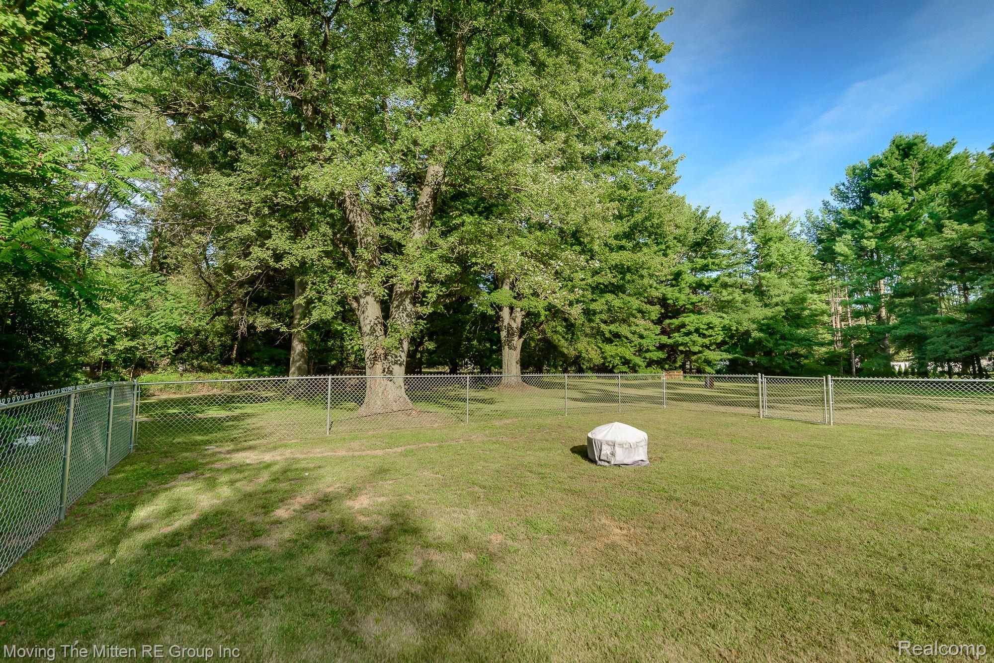 18571 Savage Road Belleville, MI 48111 - Photo 36 of 46 Gallery Image 36