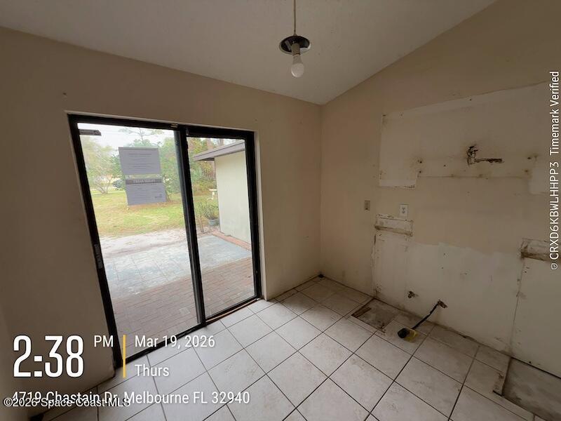 1642 Cardinal Court Melbourne, FL 32935 - Photo 4 of 14 KITCHEN