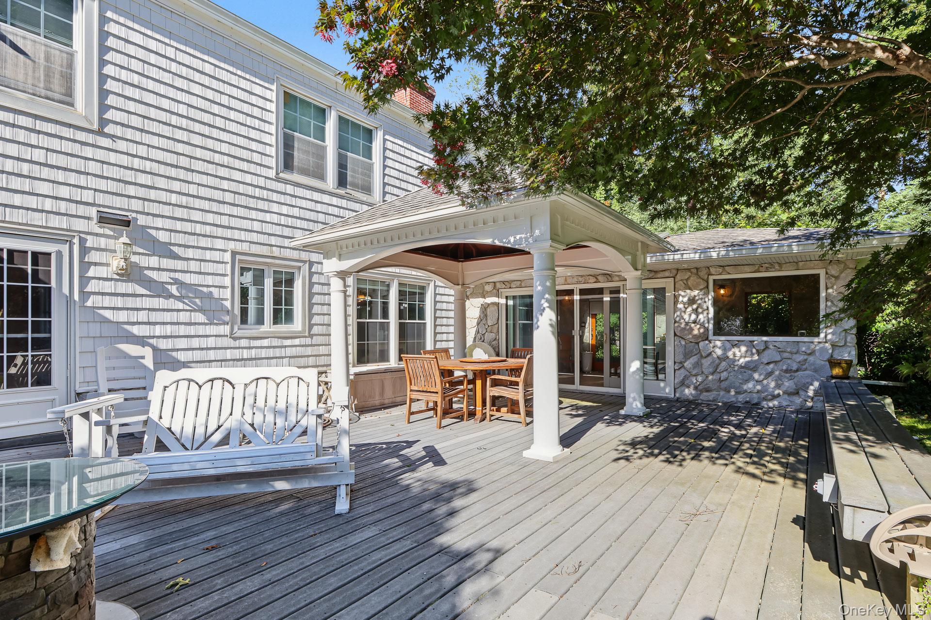 2 3 Pond Road Smithtown, NY 11787 - Photo 30 of 40 Gallery Image 30