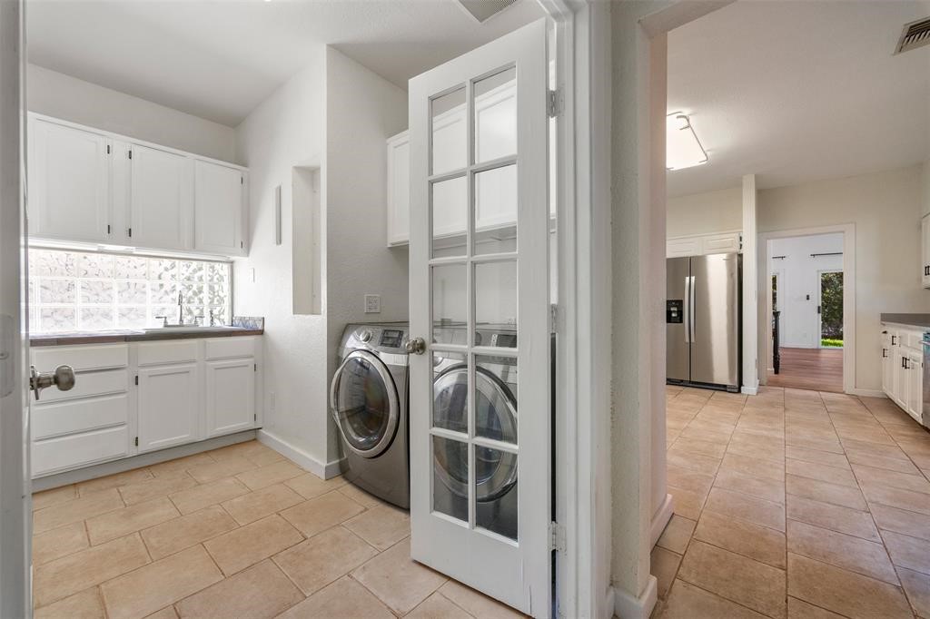 6 Sunview Road The Hills, TX 78738 - Photo 11 of 19