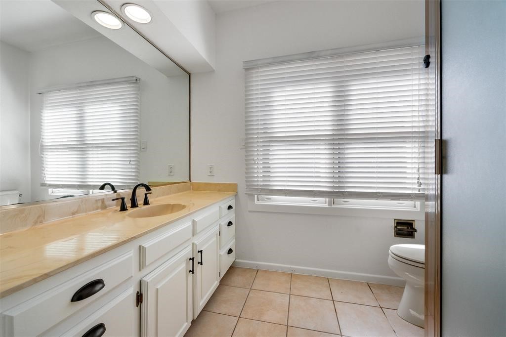 6 Sunview Road The Hills, TX 78738 - Photo 10 of 19