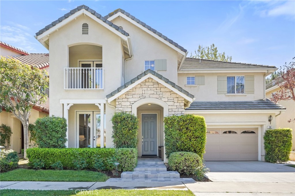 28 Rosenblum Irvine, CA 92602 - Photo 1 of 30 a front view of a house with garden