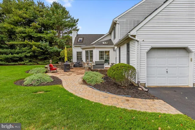 a view of a house with a big yard