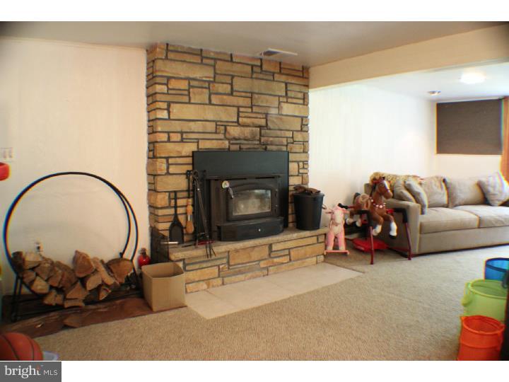 207 Ellisdale Road Chesterfield, NJ 08515 - Photo 14 of 21 Family Room