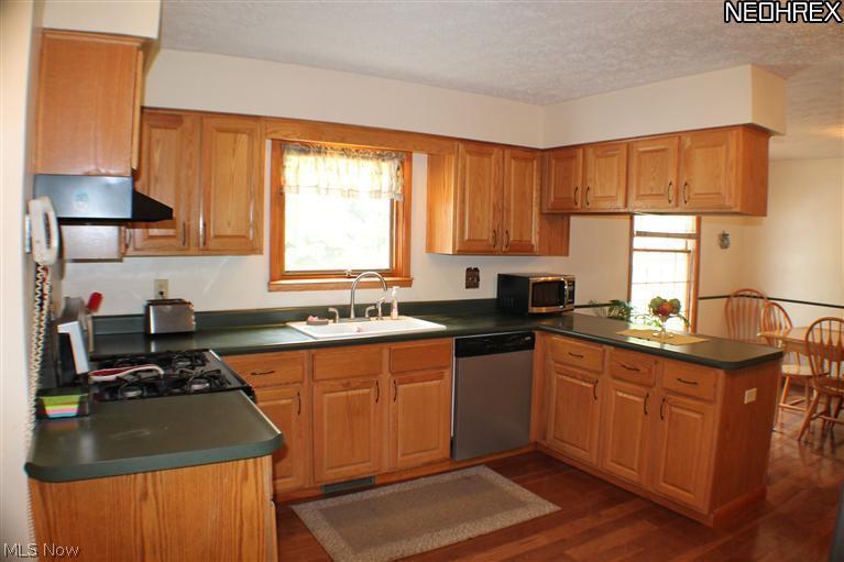 883 Ravenna Road Kent, OH 44240 - Photo 6 of 25