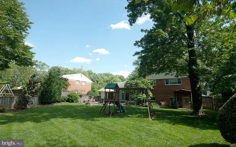 6503 Stoneham Road Bethesda, MD 20817 - Photo 1 of 24 Deep backyard!