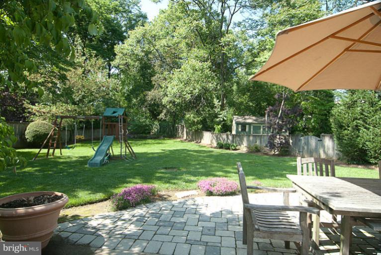 6503 Stoneham Road Bethesda, MD 20817 - Photo 22 of 24 Patio