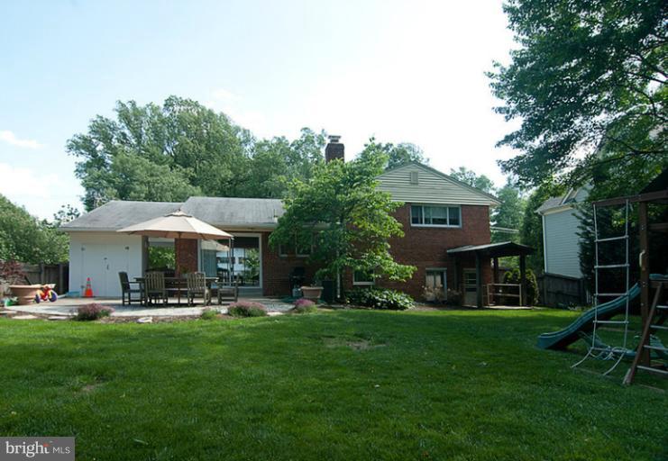 6503 Stoneham Road Bethesda, MD 20817 - Photo 9 of 24 Back of House